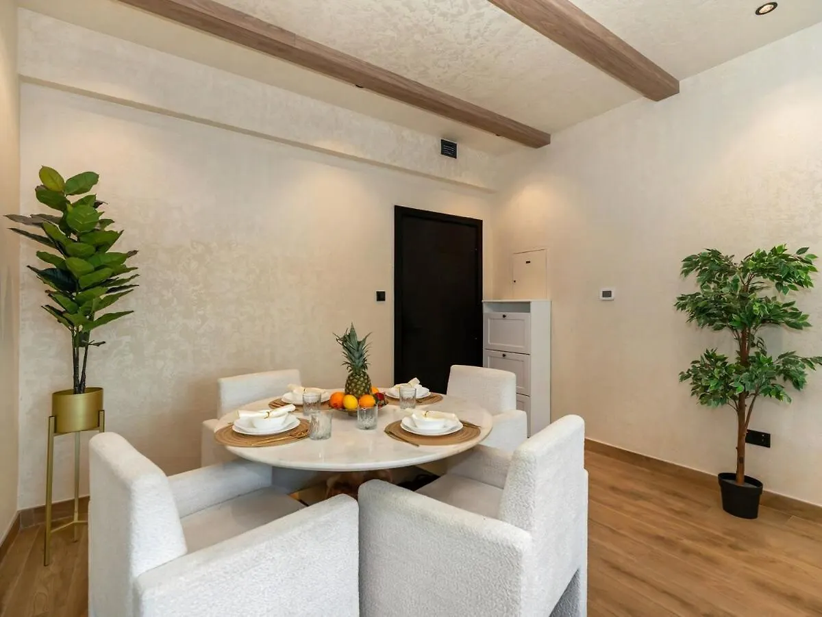 Luxury Penthouse In The Heart Of Dubai Marina Apartment